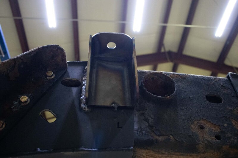 Rust Buster Center Bed Mount